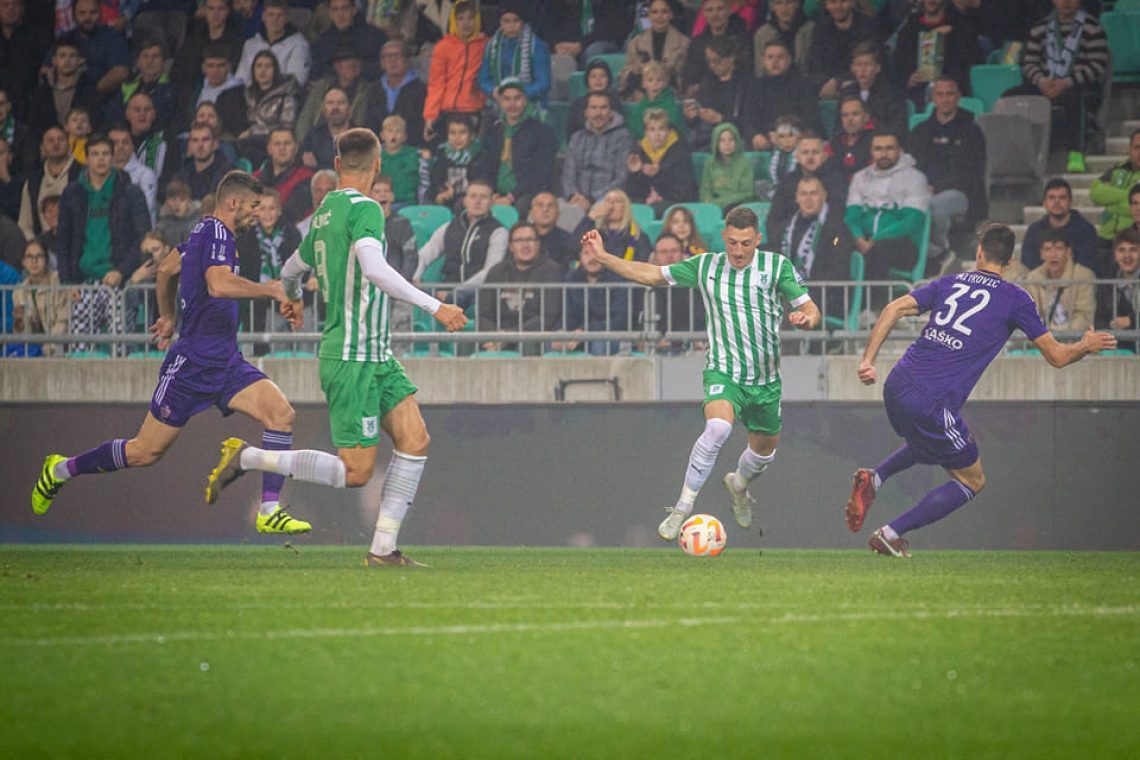 Večni nogometni derbi Olimpije in Maribora dobila prva z golom Kvesića