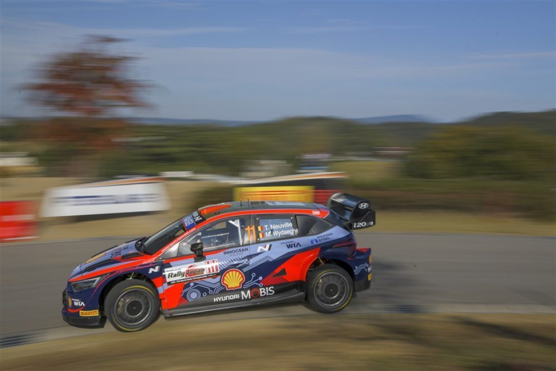 Neuville zmagovalec relija na Japonskem