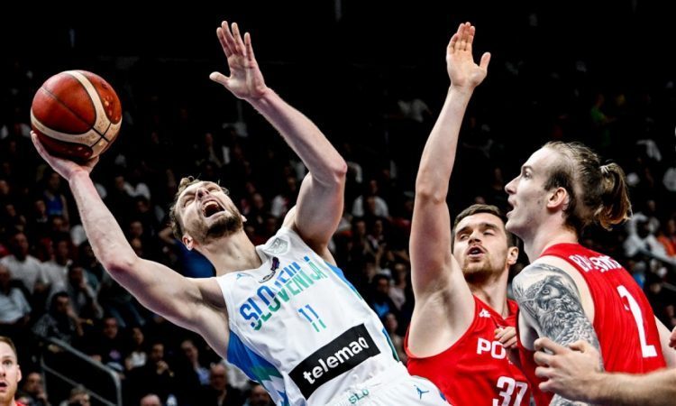 Slovenija z zmago nad Nemčijo na SP v Azijo