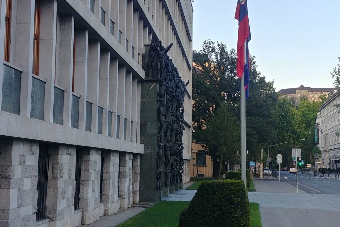 DZ potrjuje spremembe pri dohodnini
