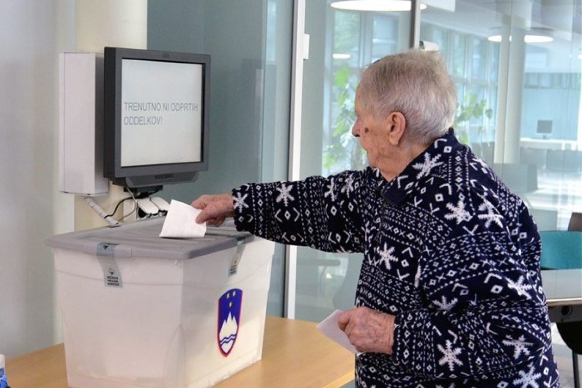 Pred nedeljskimi referendumi še danes mogoče predčasno glasovanje
