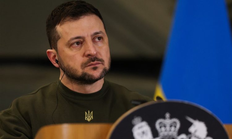 Zelenski zaveznikom: Od hitrosti dobav orožja odvisno naše življenje