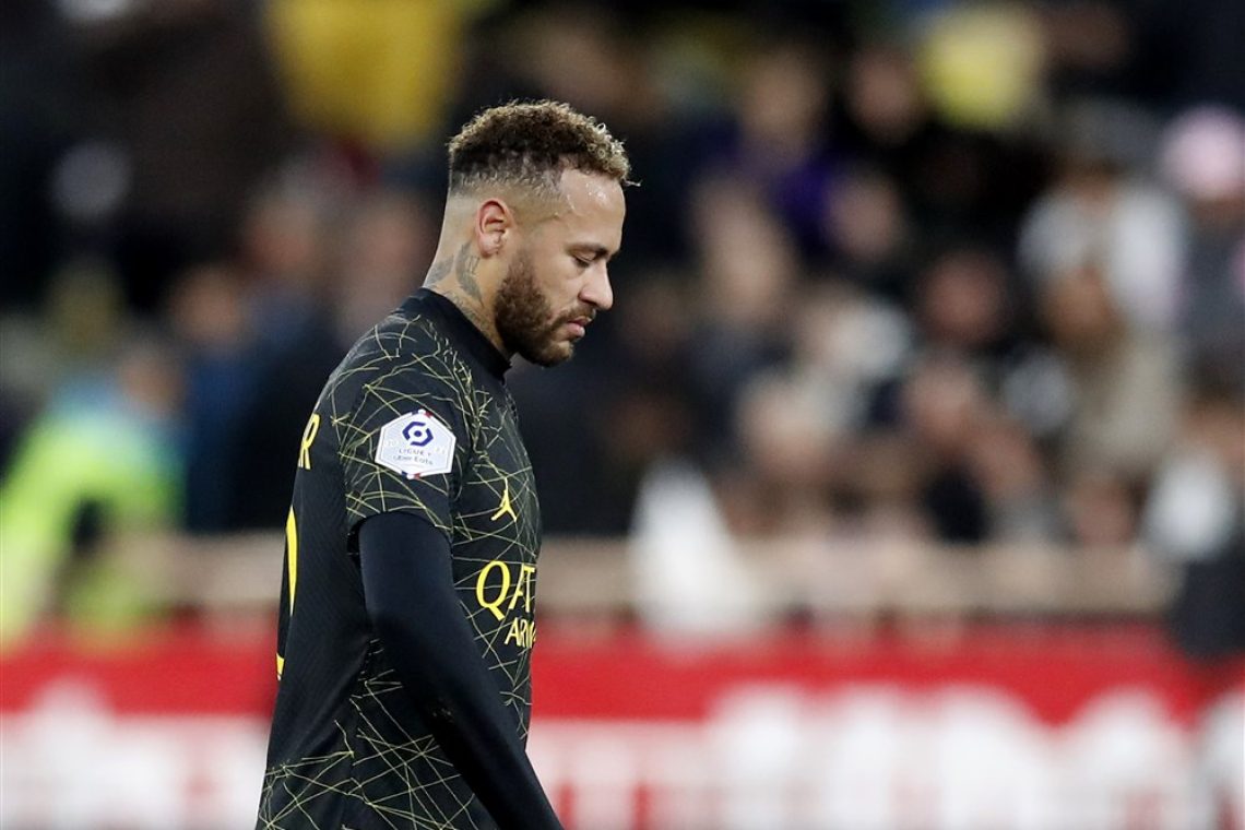 Neymar prispel v Doho na operacijo gležnja
