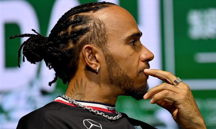 Visoka denarna kazen Piquetu zaradi žalitev Hamiltona 