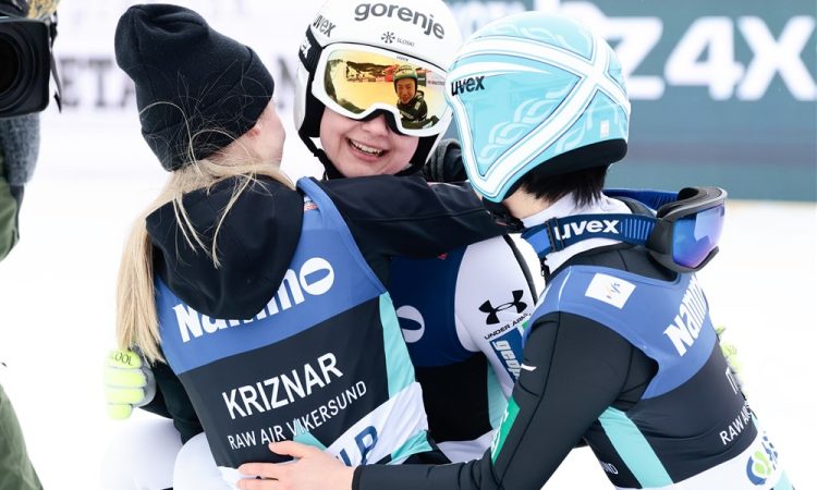 Ema Klinec zablestela v poolimpijski zimi, polni padcev 