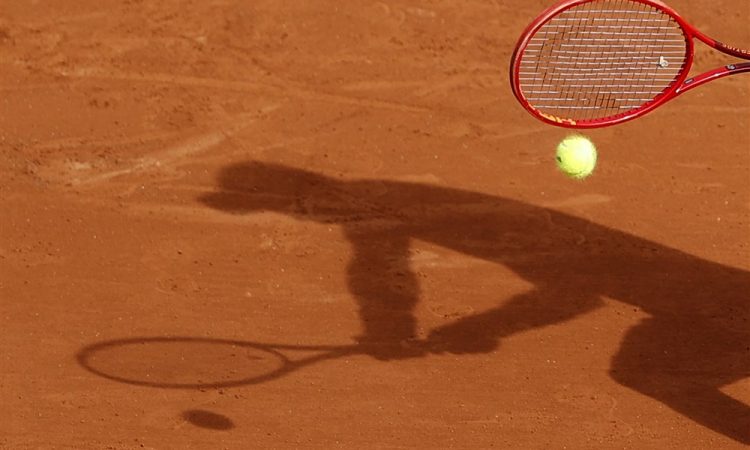 Počasen tenis prednost za Slovenke proti Romunkam
