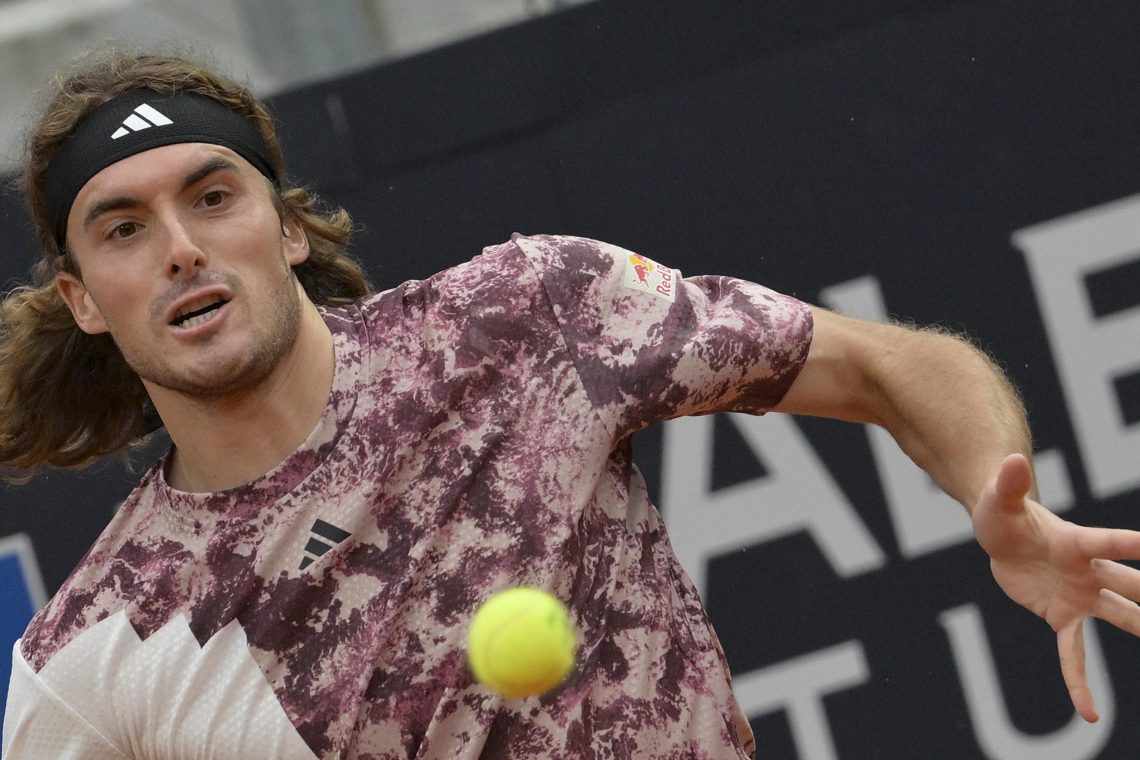 Cicipas na Roland Garros brez trenerja Philippoussisa
