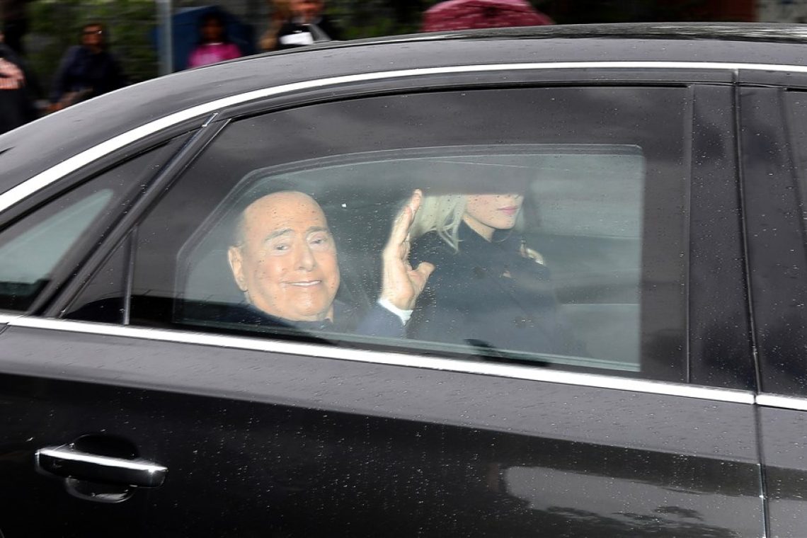 Umrl nekdanji italijanski premier Silvio Berlusconi