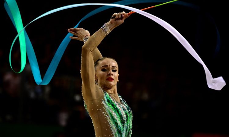 Vedenejeva na SP s štirimi finali in z olimpijsko kvoto 