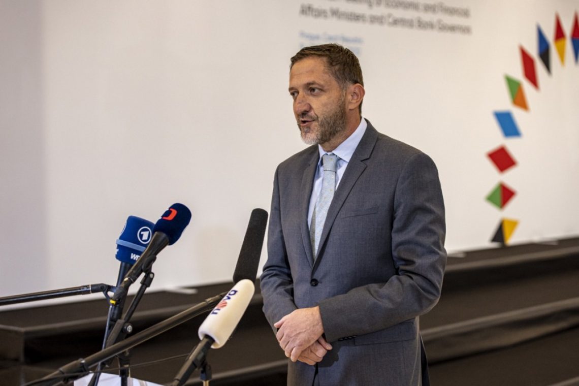 Vlada imenovala Klemna Boštjančiča za podpredsednika vlade
