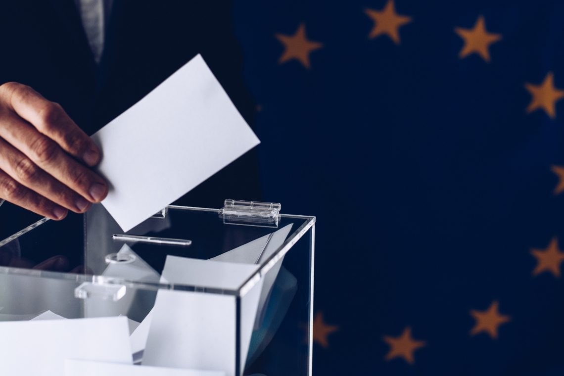 Začenja se predčasno glasovanje pred evropskimi volitvami in referendumi