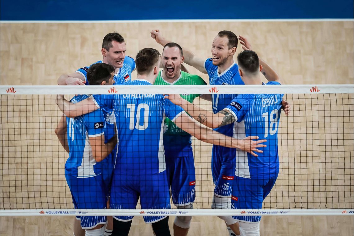 Slovenski odbojkarji zmagovalci rednega dela lige narodo