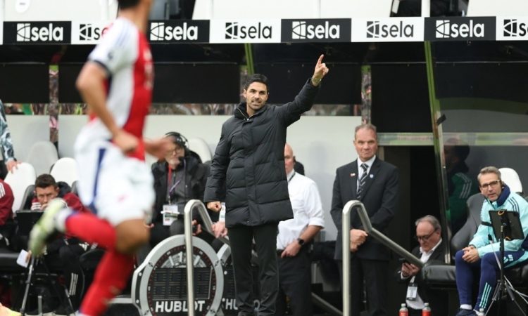 Arsenal ob točke v Newcastlu
