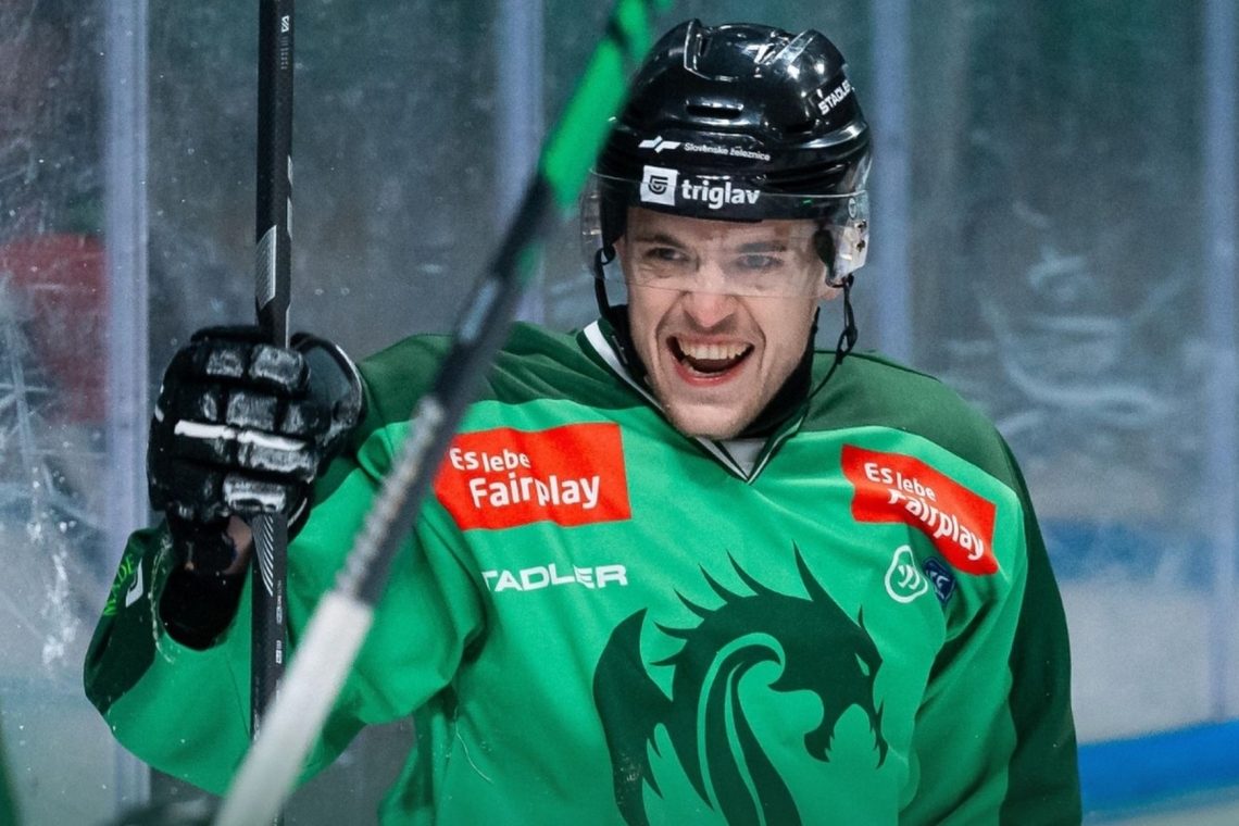 Hokejisti Olimpije so v 33. krogu lige ICEHL v Ljubljani po podaljšku premagali Asiago s 3:2 