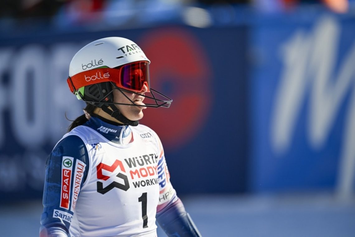 Zrinka Ljutić do suverene slalomske zmage v Semmeringu, odstop Dvornik