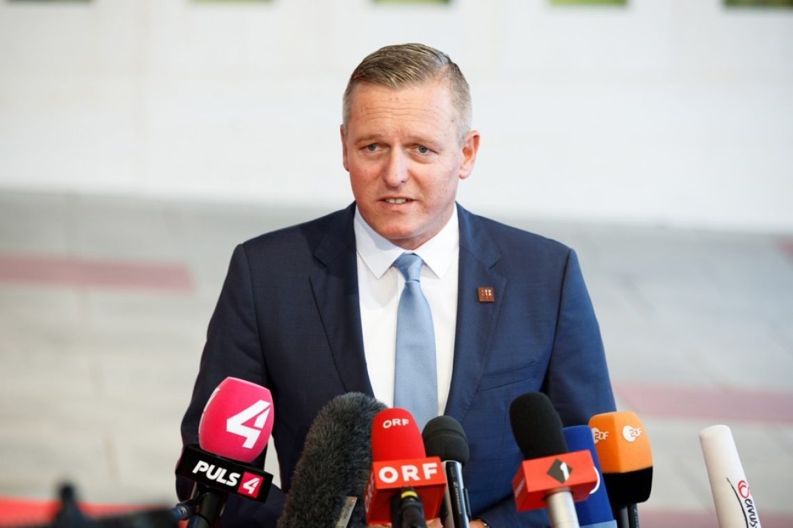 Štajerski deželni glavar po načrtih glede deželne himne Sloveniji očita nepriznavanje nemško govoreče skupnosti