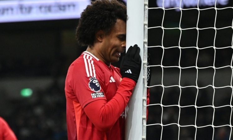Manchester United pred težavno prenovo z omejenim proračunom