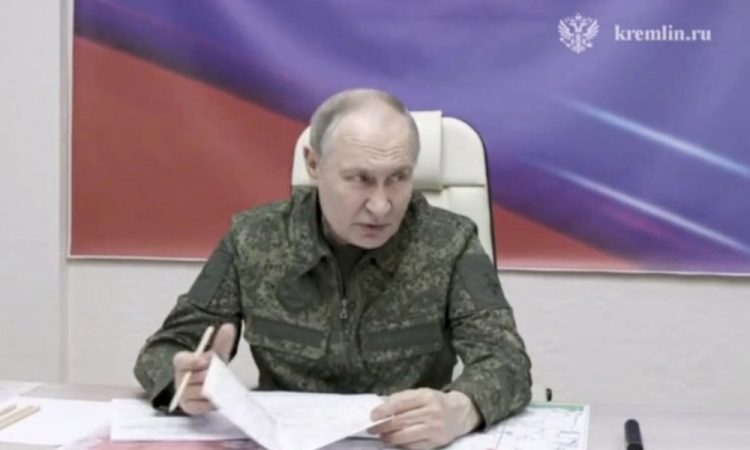 Putin v Kurski regiji predlagal varnostno cono ob meji