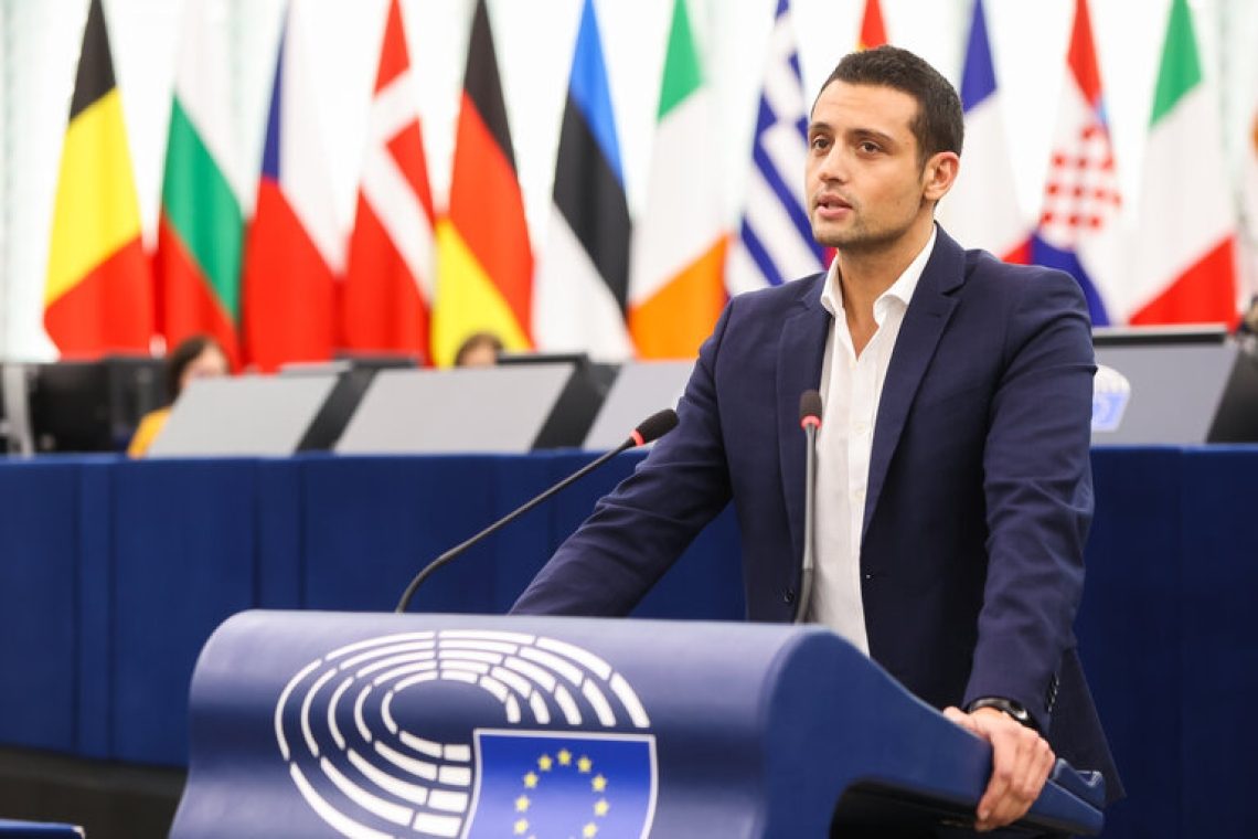 Evropski parlament poziva k trdnim varnostnim jamstvom za Ukrajino