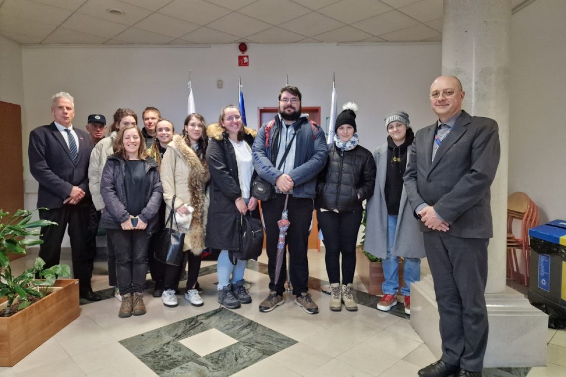 Študenti Univerze v Novi Gorici spoznali sistem zaščite in reševanja