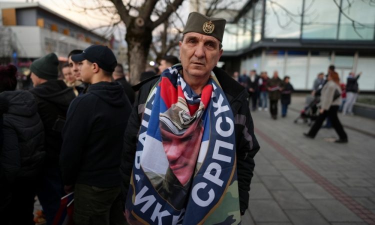 V Republiki Srbski sprejet osnutek ustave, ki jo opredeljuje kot državo