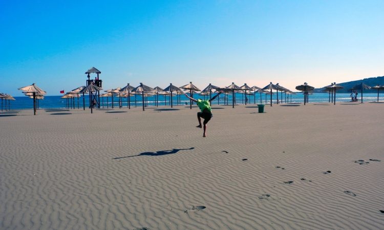 Črna gora v torek o sporazumu z Združenimi arabskimi emirati o Veliki plaži v Ulcinju