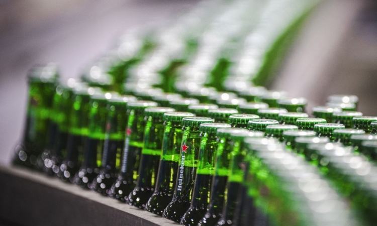 Heineken po lanskem minusu letos spet s krepko rastjo dobička