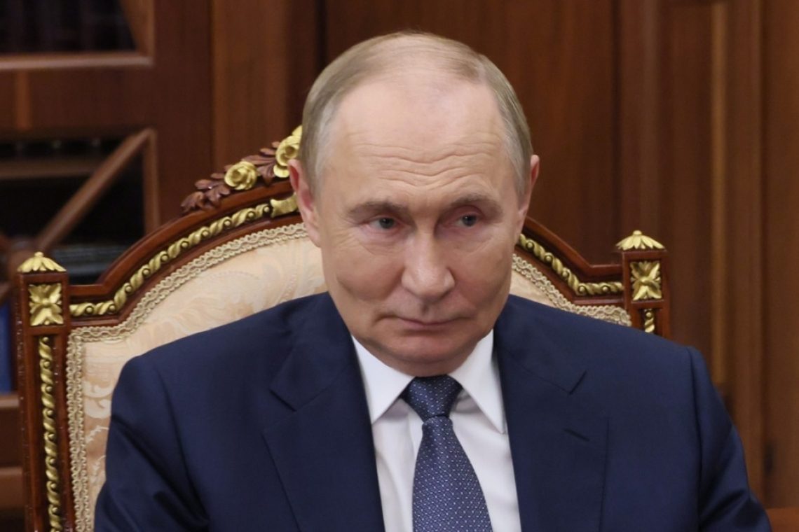 Putin optimističen glede odnosov z ZDA, Trump napoveduje odločitev glede Ukrajine