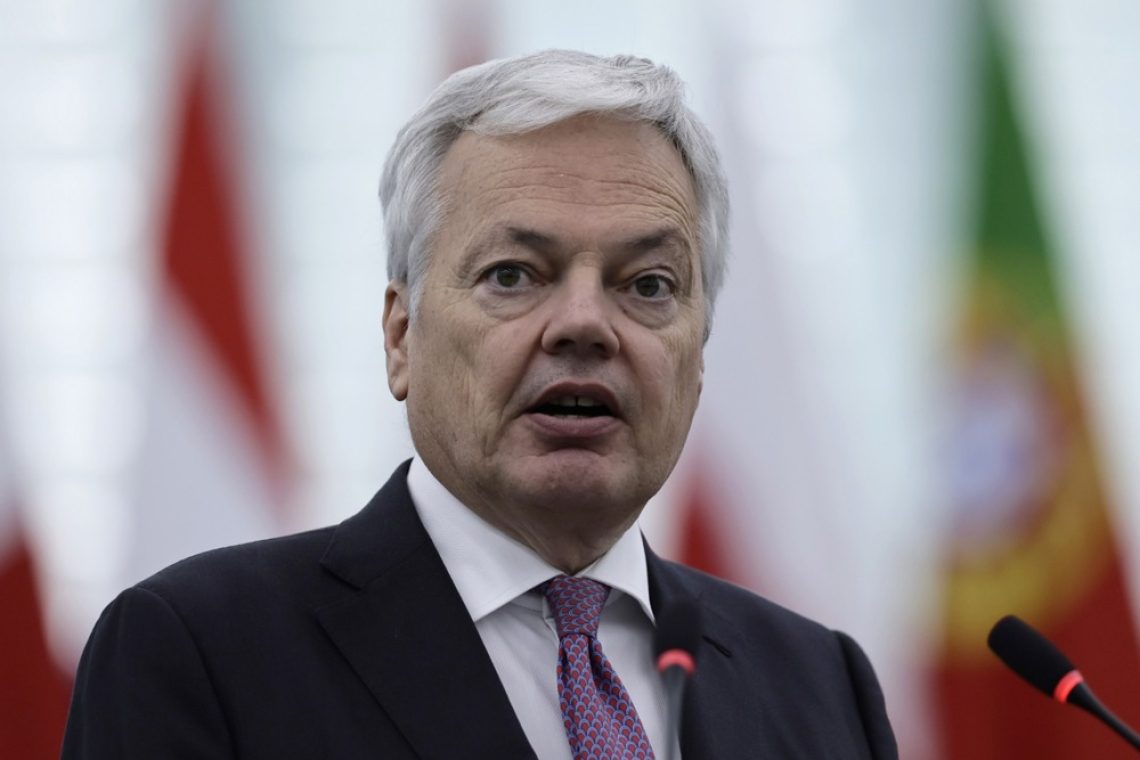 Nekdanji evropski komisar Didier Reynders formalno obtožen pranja denarja