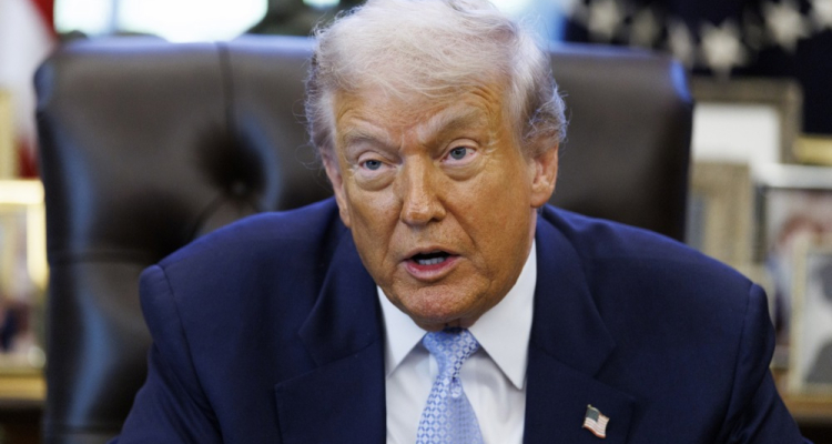 Trump znova pod kritiko zaradi žalitev novinark in političark