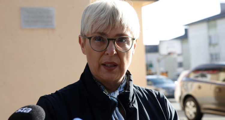 Urad predsednice pojasnjuje postopek in zadržke pri imenovanju veleposlanikov