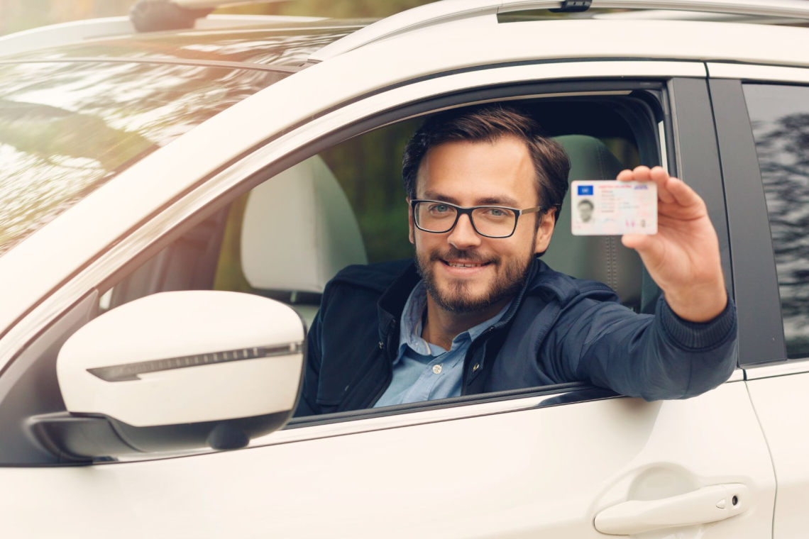 Ali je vozniško dovoljenje osebni dokument, ki služi kot osebna izkaznica?