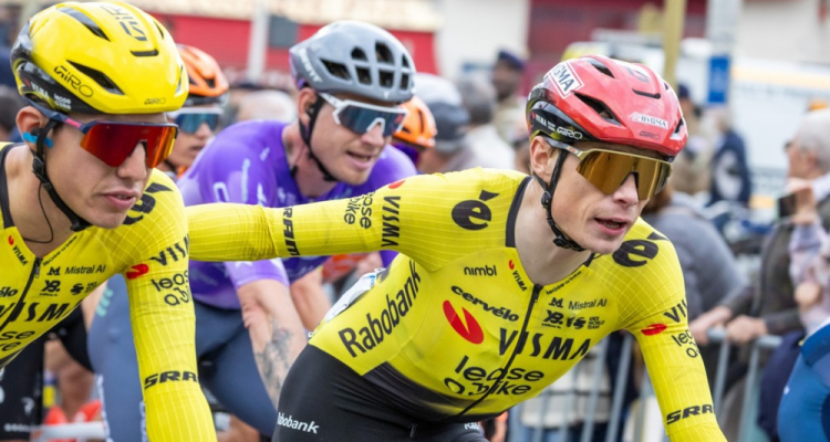Jonas Vingegaard po etapni zmagi v rumenem