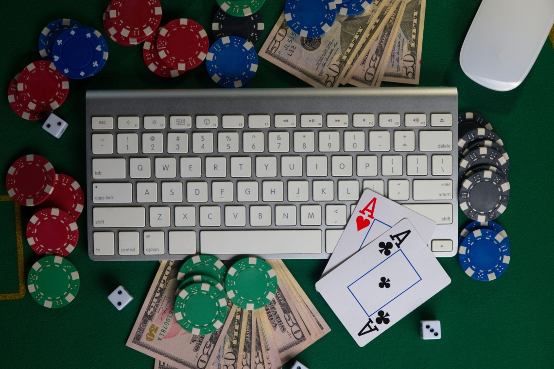 Kako prepoznati spletni kazino, ki mu ne smeš zaupati?