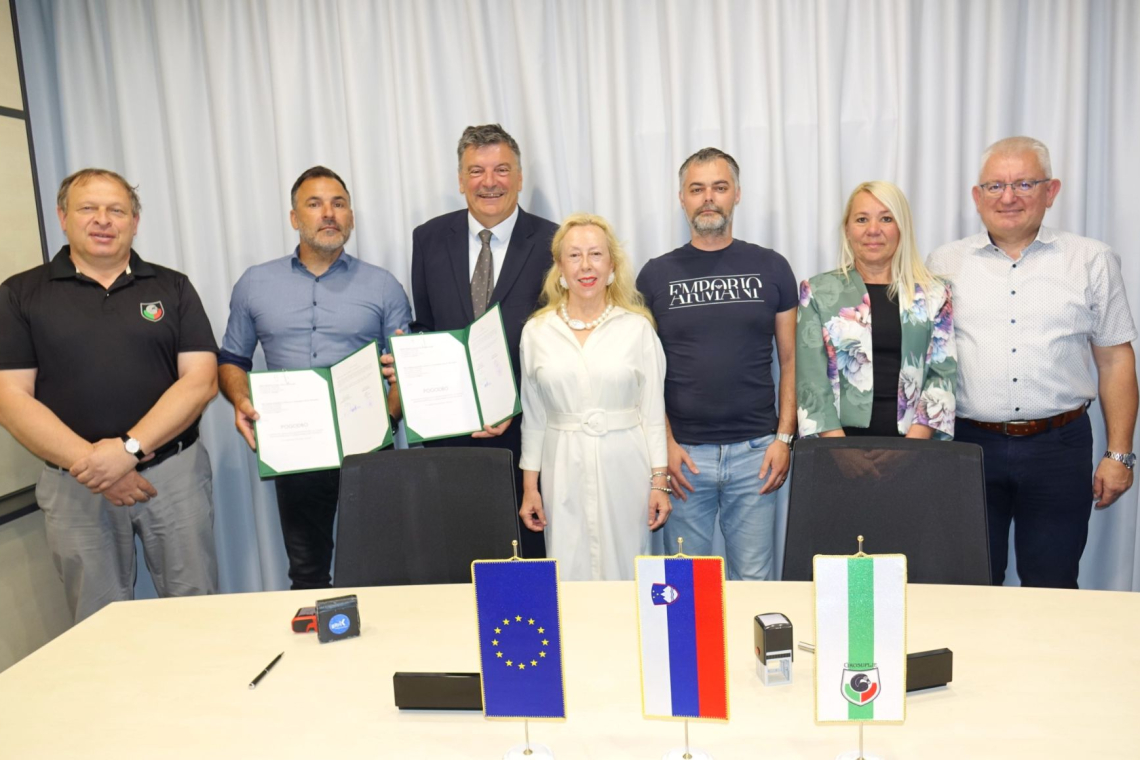 Grosuplje z novo nadzidavo zdravstvenega doma in urgentnim centrom